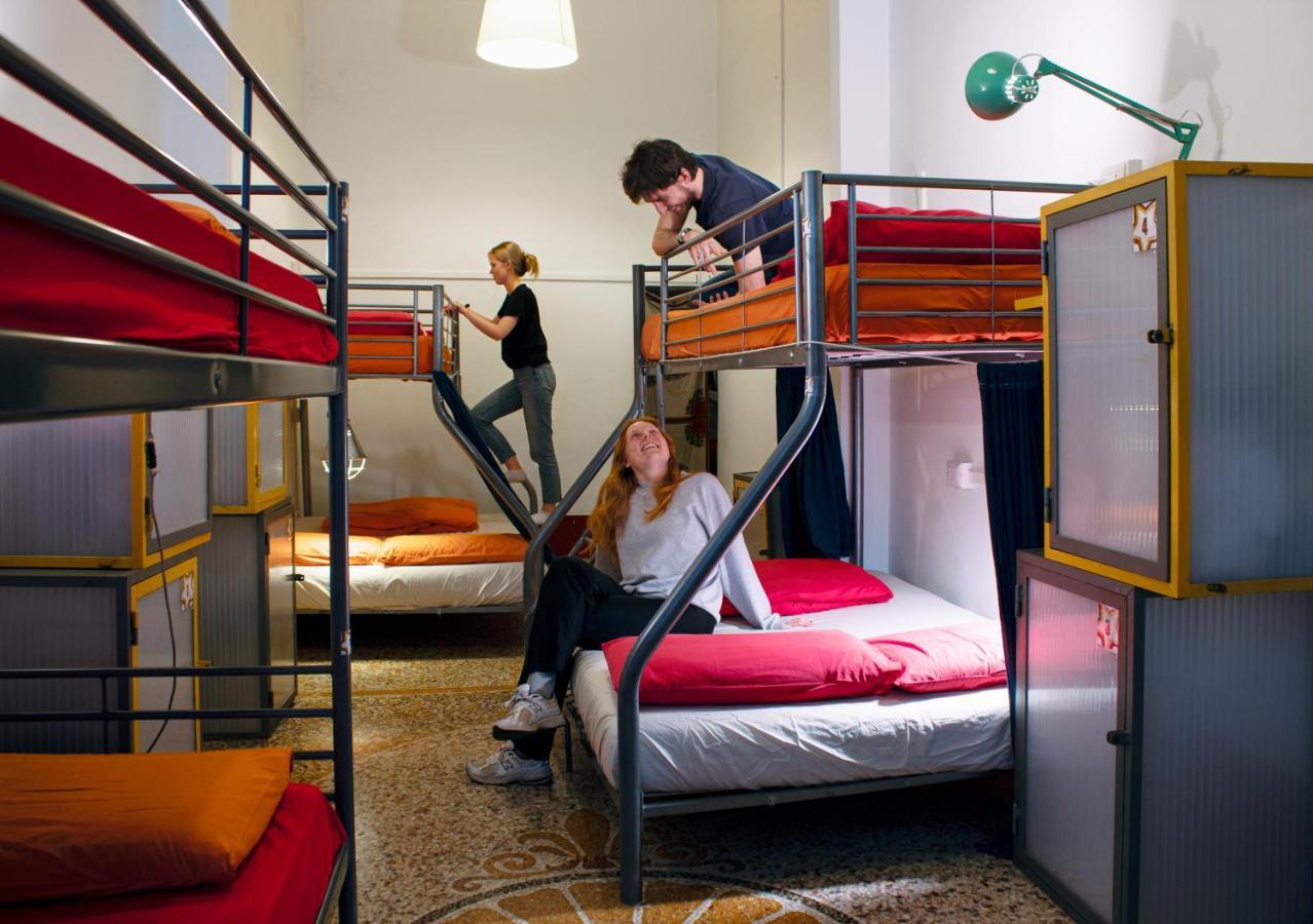 Ostellin Genova Hostel Kültér fotó