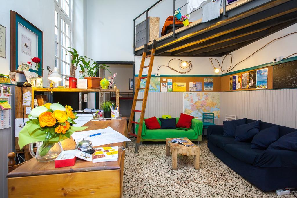 Ostellin Genova Hostel Kültér fotó